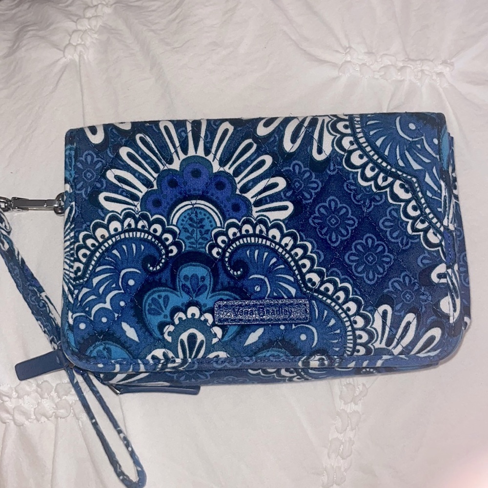 vera bradley blue wristlet